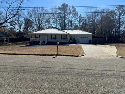 903 University Avenue, Troy, AL 36081