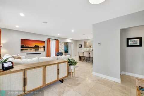 201 NE 28th Ct, Wilton Manors, FL 33334