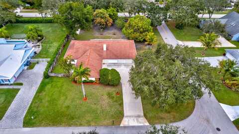 6185 White Oak Court, Jupiter, FL 33458