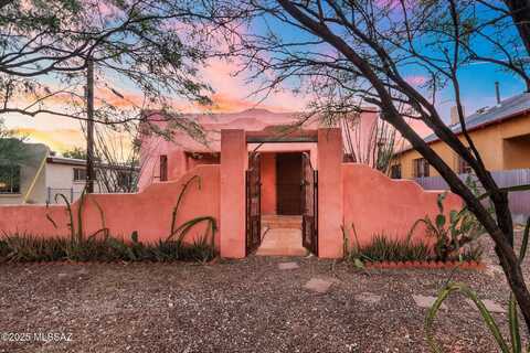 932 S 7Th Avenue, Tucson, AZ 85701