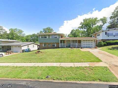 Lila, FLORISSANT, MO 63033