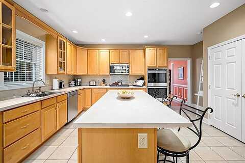 Golden Eagle, VENETIA, PA 15367