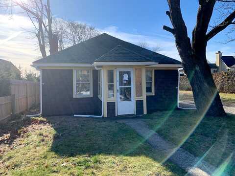 Brook, WESTHAMPTON BEACH, NY 11978