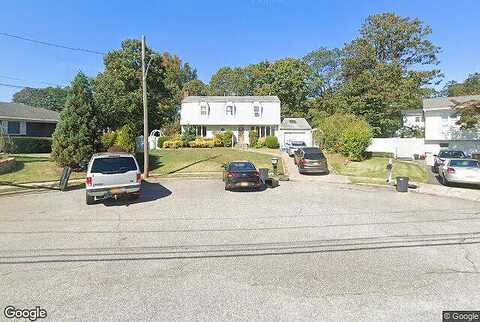 Hollo, HOLBROOK, NY 11741