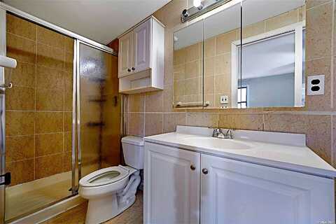 Hollo, HOLBROOK, NY 11741