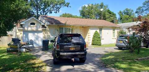 May, BAY SHORE, NY 11706