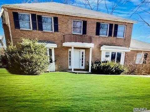 Tiffany, LAKE GROVE, NY 11755