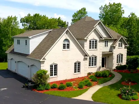 Brittany, SPRING GROVE, IL 60081