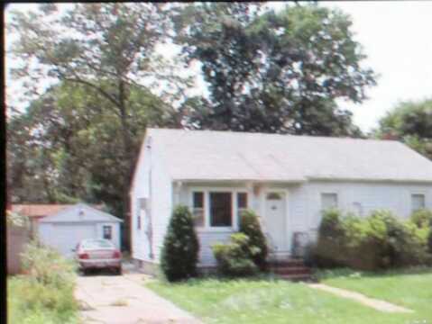 Muncy, WEST BABYLON, NY 11704