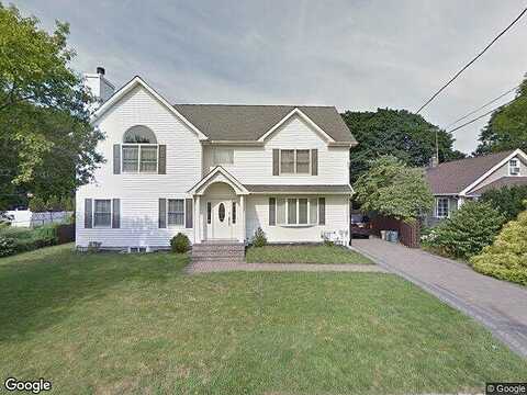 West, HICKSVILLE, NY 11801