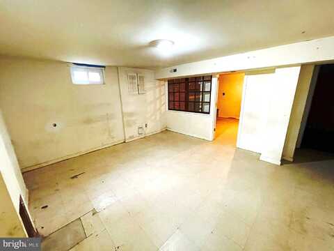 69Th, CAPITOL HEIGHTS, MD 20743