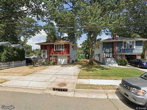 Carolina, HEMPSTEAD, NY 11550