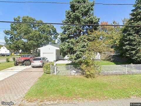 Central Avenue, Deer Park, NY 11729