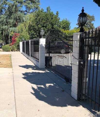 Chandler, SHERMAN OAKS, CA 91401