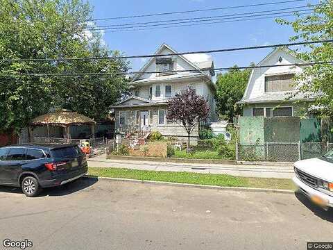 Lakewood Avenue, Jamaica, NY 11435