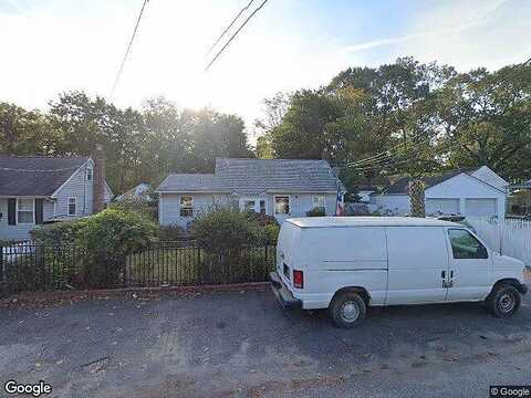 1St, HUNTINGTON STATION, NY 11746