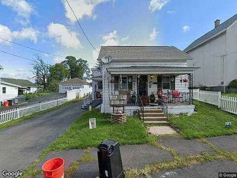 Pine, DUNMORE, PA 18512