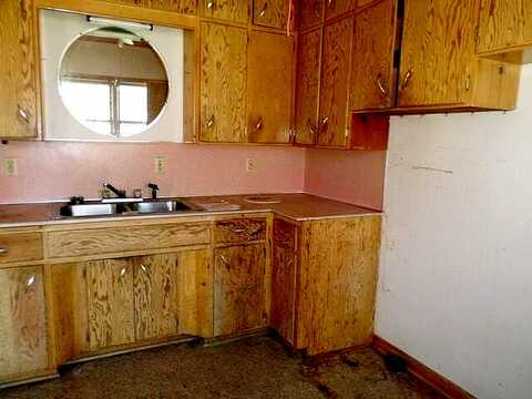 Ridgeway, WATERLOO, IA 50702