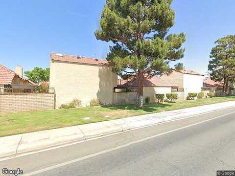 Elm, APPLE VALLEY, CA 92308