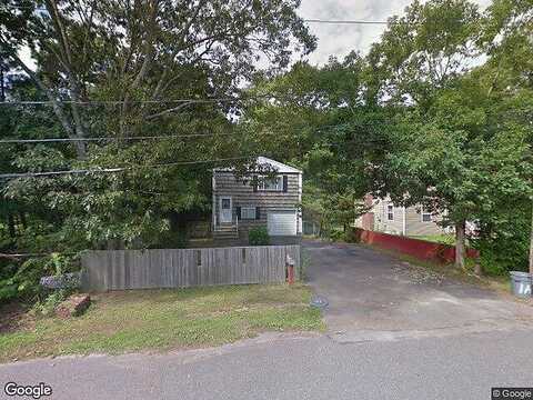 Maple Ave, Shirley, NY 11967