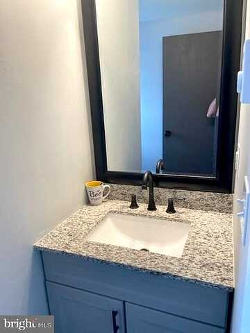 Walnut, ASHLAND, PA 17921