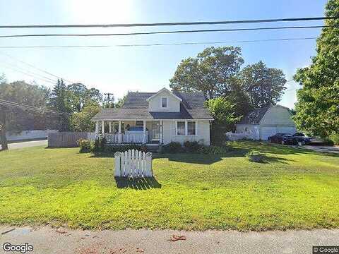 Ferndale, ISLIP, NY 11751