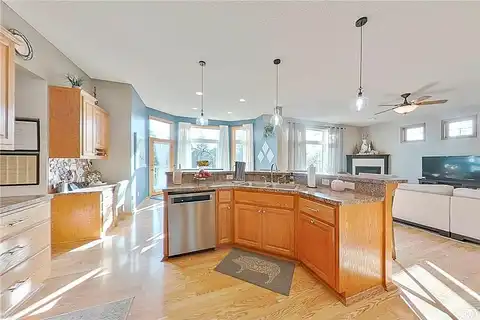 Helena, LAKEVILLE, MN 55044