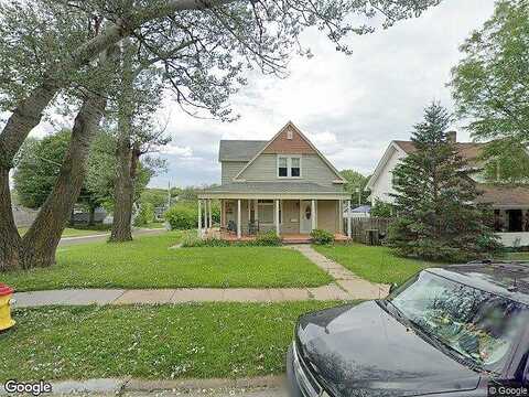 35Th, OMAHA, NE 68105