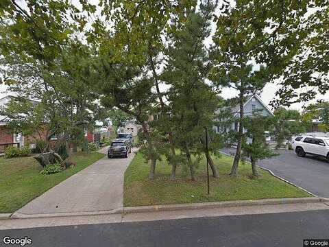 Central, AMITYVILLE, NY 11701