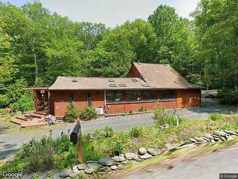 Upper Lakeview, EAST STROUDSBURG, PA 18302