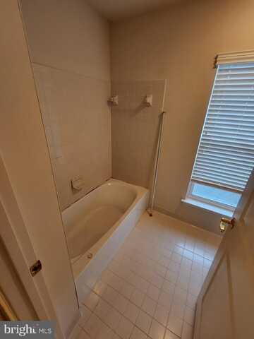 Bennett Chase, CLARKSBURG, MD 20871