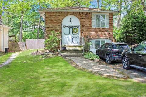 Avenue A, RONKONKOMA, NY 11779