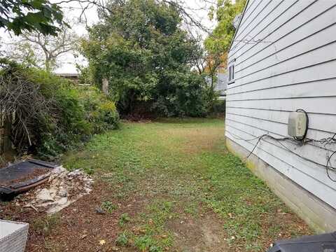 Cedar, CENTRAL ISLIP, NY 11722