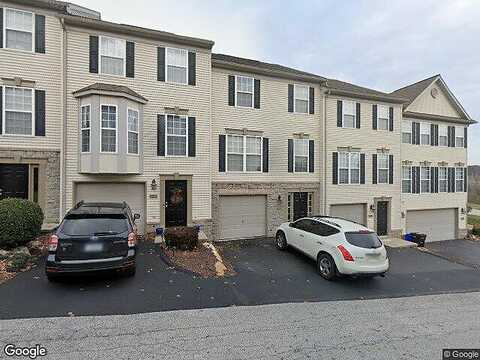 Foxshire, YORK, PA 17402