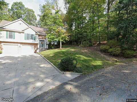 Lawnview Way #302, Greensburg, PA 15601