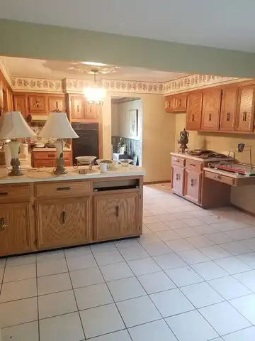 Waterford, WILLOWBROOK, IL 60527