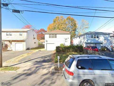 Kenmore Street, Dix Hills, NY 11746