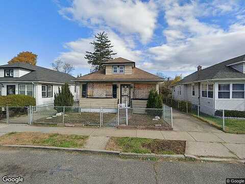 Ronald, ROOSEVELT, NY 11575