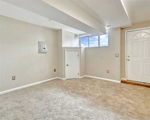 Newark, STATEN ISLAND, NY 10302
