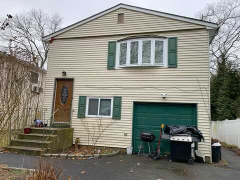 Sterling, PATCHOGUE, NY 11772