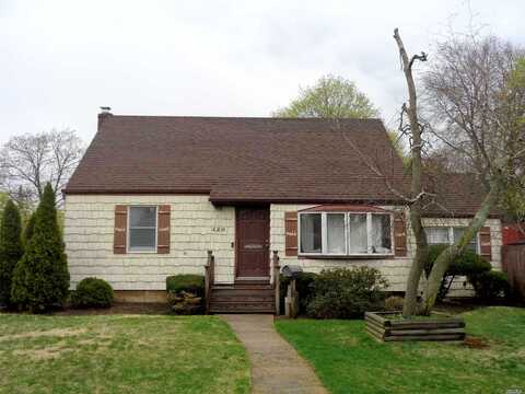 18Th, WEST BABYLON, NY 11704