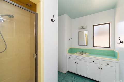 Country Club, LONG BEACH, CA 90807