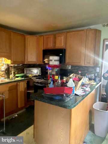 Maple, LINDENWOLD, NJ 08021