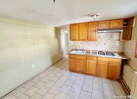 Molloy, COPIAGUE, NY 11726