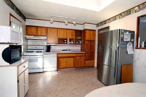 Beecher, EAST ISLIP, NY 11730