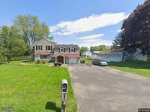 Hilltop Dr, SOUTHAMPTON, PA 18966