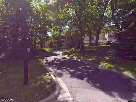 Green Circle, HOPKINS, MN 55343