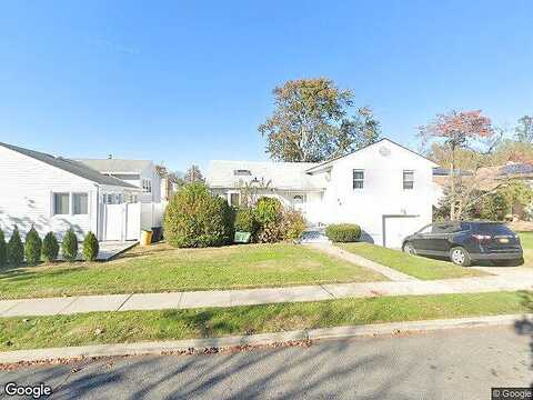 Southgate, VALLEY STREAM, NY 11581