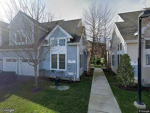 Copper Square Drive #80, Bethel, CT 06801