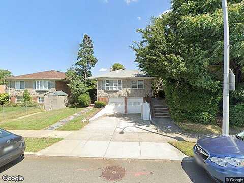 Bell Boulevard, Hollis Hills, NY 11427